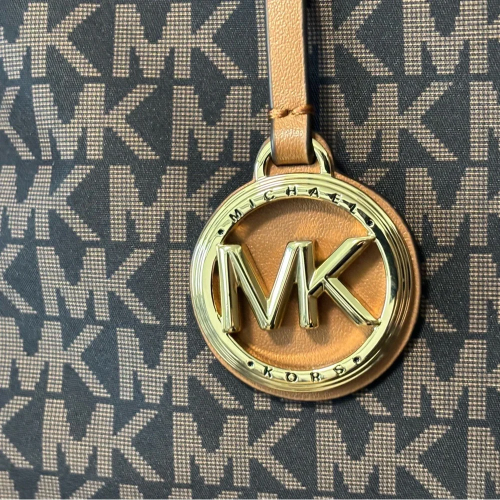 Michael Kors Georgia Large Nylon Tote Bag - Picture 5 of 16